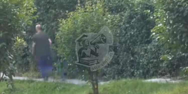 Skandali në QS: Një person tenton të ngacmojë seksualisht studentet e akomoduara në godinën 20-21