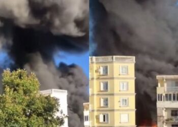 Zjarr në një treg rrobash në Shkodër, shtëllunga gjigande e tymit pushton zonën