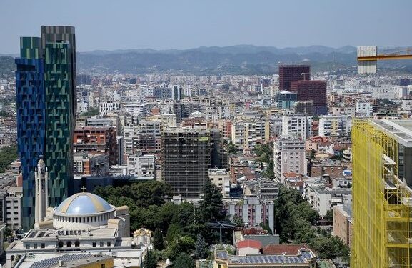 Jepet leja për kullën më të lartë në Tiranë: KKT kalon lejet për disa projekte të tjera shumëkatëshe