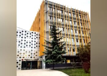 FEUT: Bursa, përjashtim, reduktim nga tarifa e shkollimit për studentët e ciklit të parë dhe të dytë për vitin akademik 2024-2025