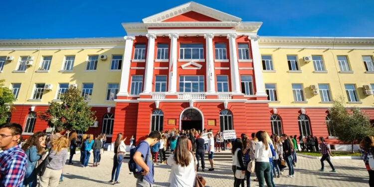 Kriteret e pranimit në Universitetin e Tiranës për vitin akademik 2025-2026