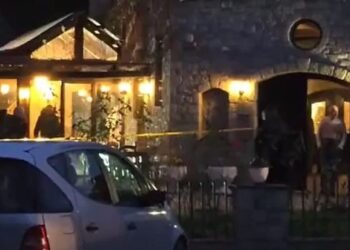 Ekzekutimi i Alfred Dedjas në Ndroq, në lokal kishte edhe klientë të tjerë gjatë të shtënave, u larguan të tmerruar