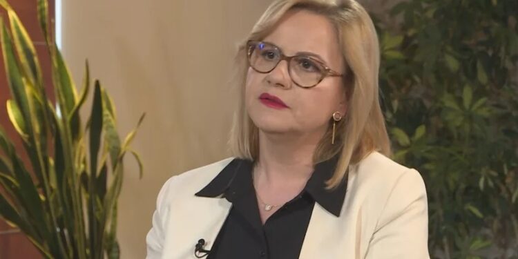 Deputetja e PS Klodilda Ferhati Bushka nën hetim nga SPAK për dosjen “Veliaj”, asgjësoi të dhënat e celularit të ish-drejtoreshës së BYL-A