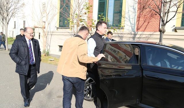 E FUNDIT: GJKKO lë në arrest me burg Erion Veliajn, për Ajola Xoxën ndryshon masa