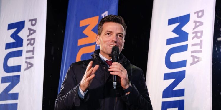 Sondazhi i Studentët Denoncojnë në Instagram: Agron Shehaj mund bindshëm Adriatik Lapajn dhe Arlind Qorin