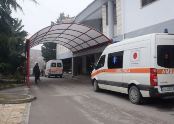 Tavani i lagur i shpëtoi jetën fqinjës