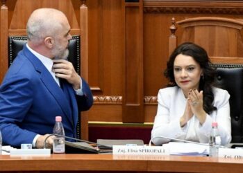 Rama kërcënon Spiropalin me përjashtim nga grupi parlamentar, “o me ne, o përballë nesh”