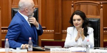 Rama kërcënon Spiropalin me përjashtim nga grupi parlamentar, “o me ne, o përballë nesh”