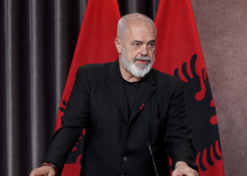 Thirrja “si në shtëpi” e Ramës për estonezët, në mes të shpopullimit të shqipërisë
