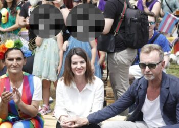 Fëmijët në shënjestër të indoktrinimit në paradën e dyshimtë LGBTQ, Zv. Kryeministrja Koçiu thyen neutralitetin politik