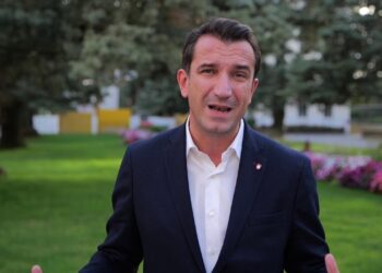 Gjykata e Lartë lë në qeli Erion Veliajn