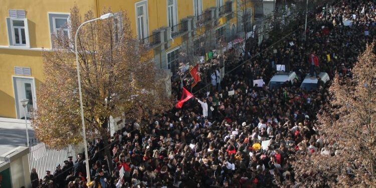 Thirrje për protestë, nesër në 14:00 përpara Ministrisë së Arsimit